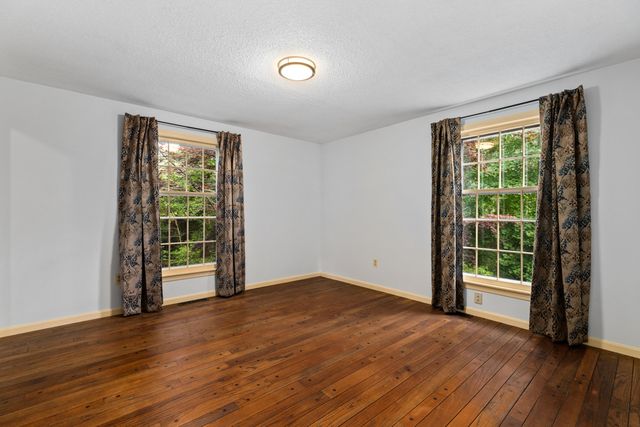204 Woods Hole Road, Falmouth, MA 02540