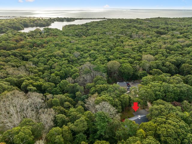 204 Woods Hole Road, Falmouth, MA 02540