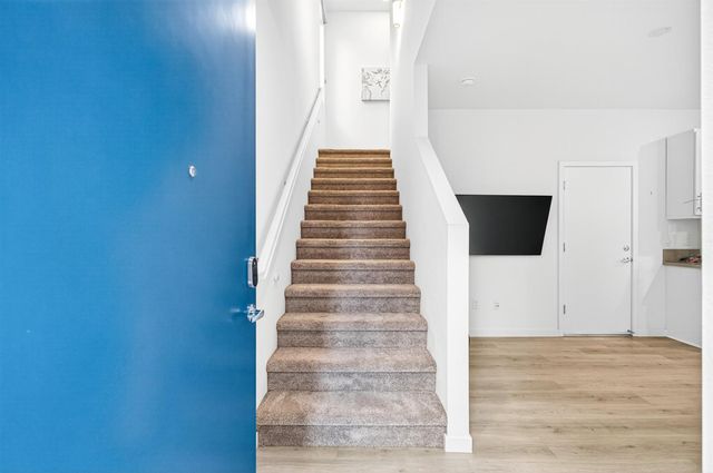 266 Box Ln, Sacramento, CA 95818