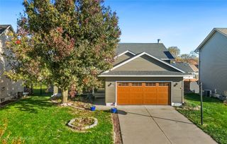 2909 Shadow Creek Lane, Des Moines, IA 50320