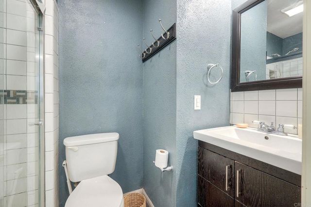 2644 Alpine Boulevard B, Alpine, CA 91901