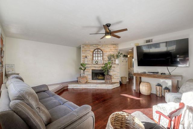 2644 Alpine Boulevard B, Alpine, CA 91901