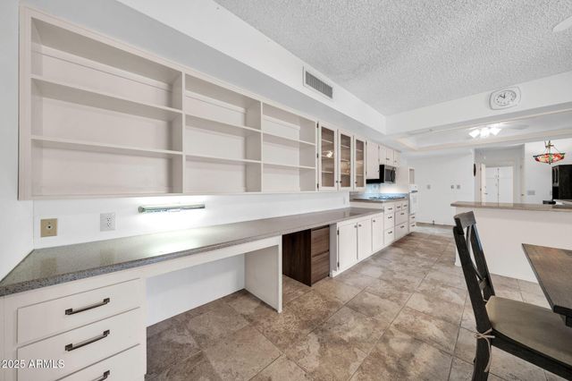 9718 W TERRACE Lane, Sun City, AZ 85373