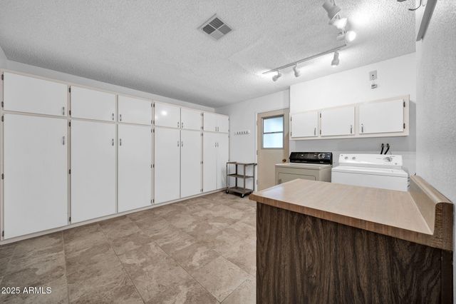 9718 W TERRACE Lane, Sun City, AZ 85373