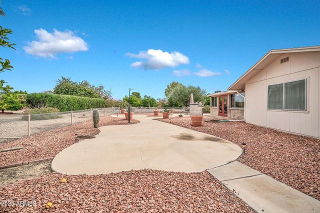 9718 W TERRACE Lane, Sun City, AZ 85373