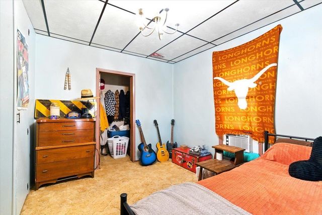 707 N Frederick, Oelwein, IA 50662