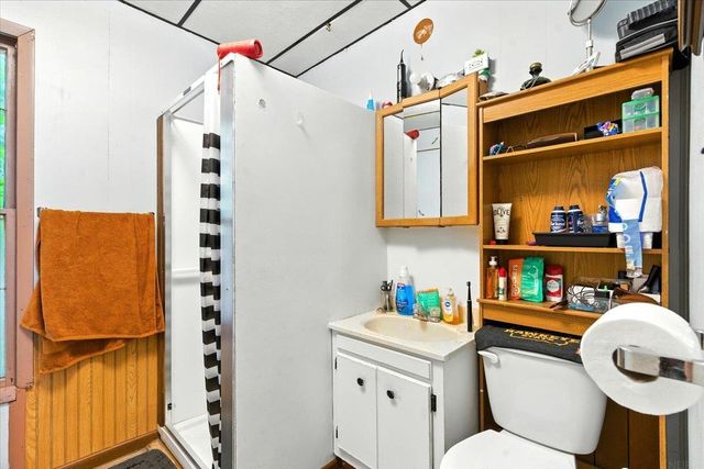 707 N Frederick, Oelwein, IA 50662