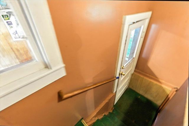 707 N Frederick, Oelwein, IA 50662