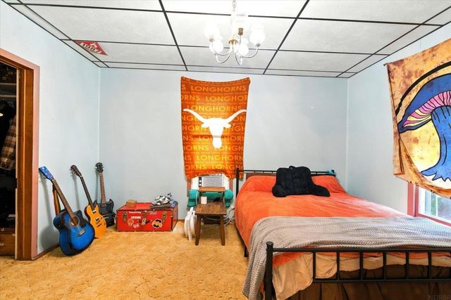 707 N Frederick, Oelwein, IA 50662