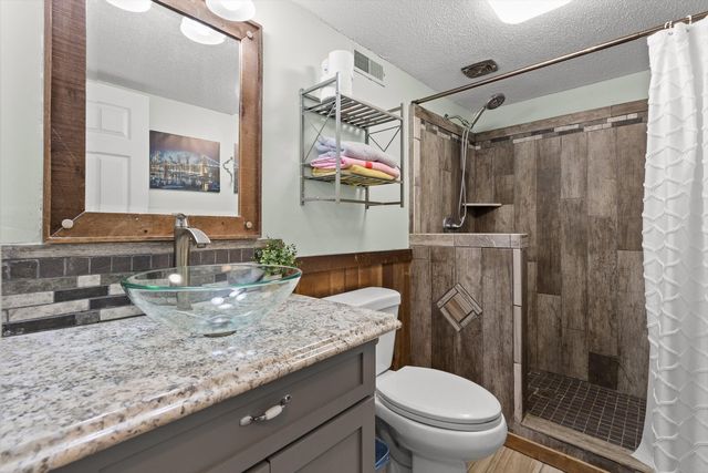 7410 S Dent Road, Hixson, TN 37343