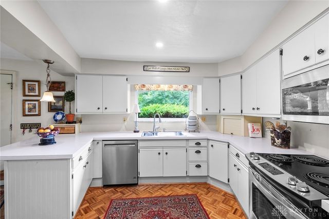 2501 Parklawn Drive, Kettering, OH 45440