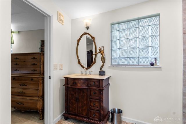2501 Parklawn Drive, Kettering, OH 45440