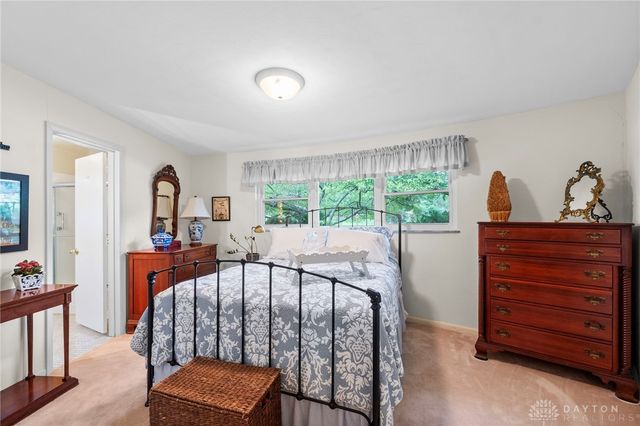 2501 Parklawn Drive, Kettering, OH 45440