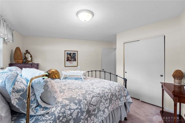 2501 Parklawn Drive, Kettering, OH 45440