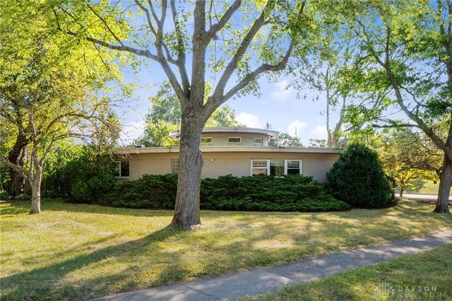 2501 Parklawn Drive, Kettering, OH 45440