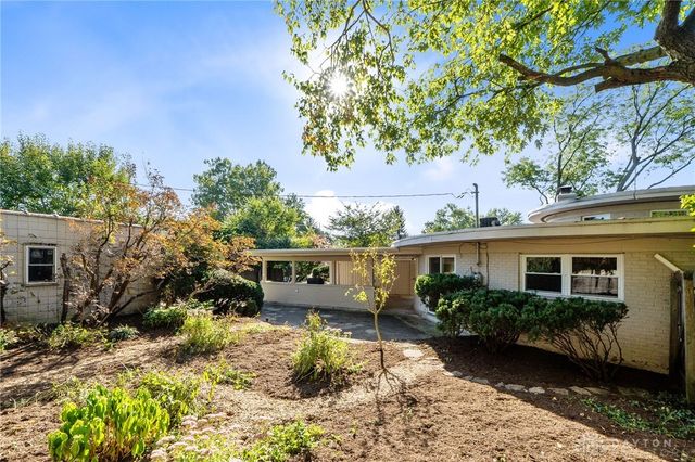 2501 Parklawn Drive, Kettering, OH 45440
