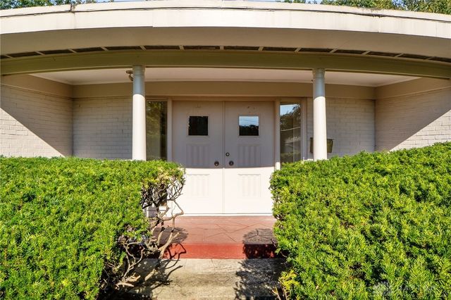2501 Parklawn Drive, Kettering, OH 45440