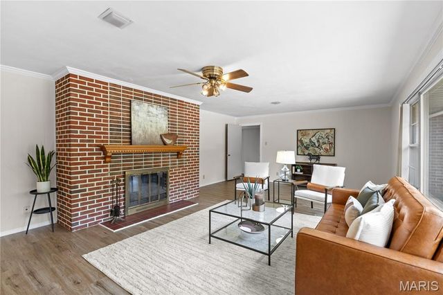 26641 Lockhaven Hill, Godfrey, IL 62035