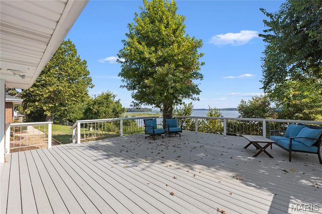 26641 Lockhaven Hill, Godfrey, IL 62035