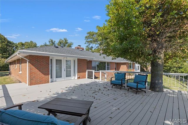 26641 Lockhaven Hill, Godfrey, IL 62035