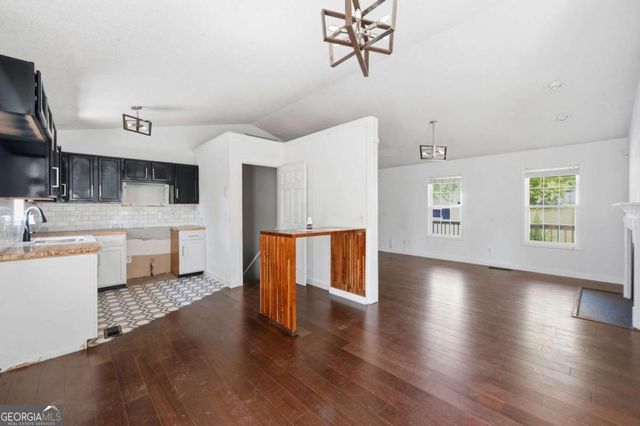 185 Wyngate Court, Dallas, GA 30157