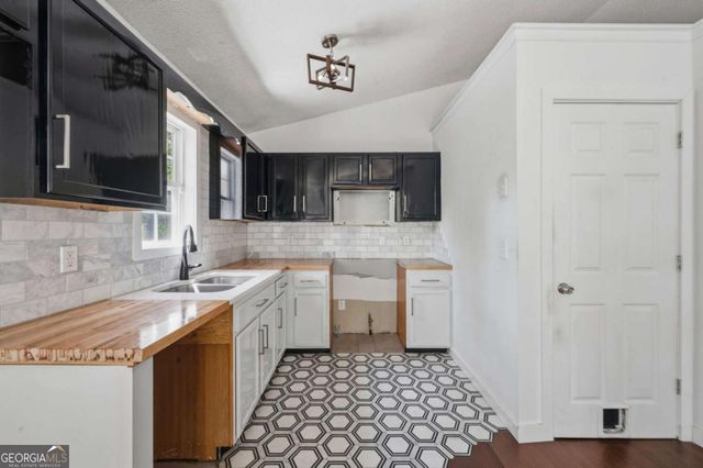 185 Wyngate Court, Dallas, GA 30157