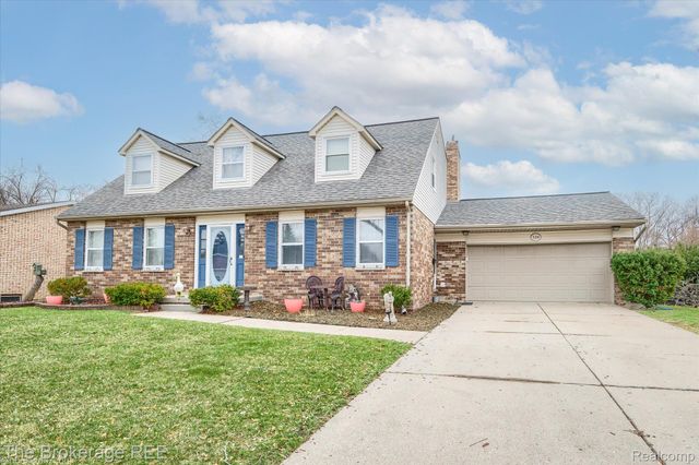 534 Cherrywood Drive, Flushing, MI 48433