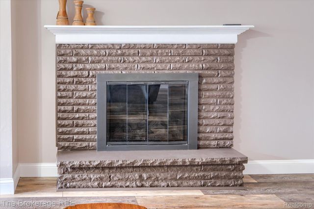 534 Cherrywood Drive, Flushing, MI 48433