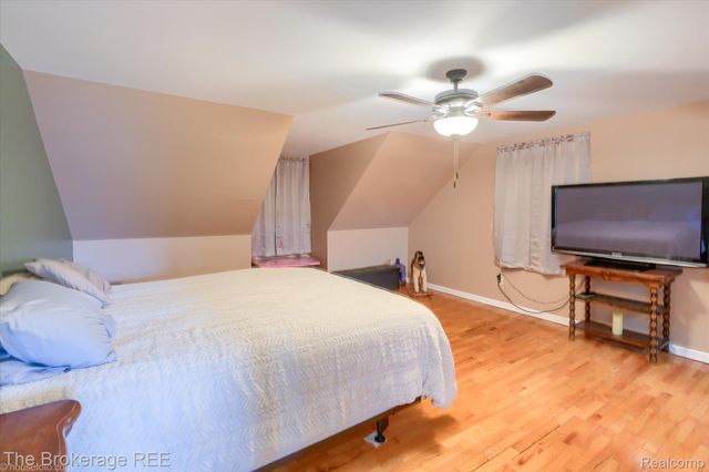 534 Cherrywood Drive, Flushing, MI 48433