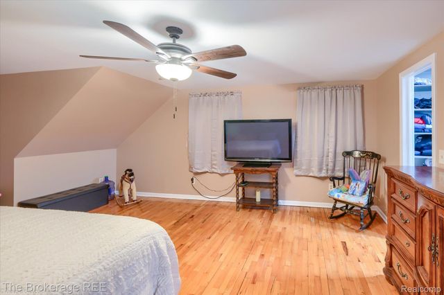 534 Cherrywood Drive, Flushing, MI 48433