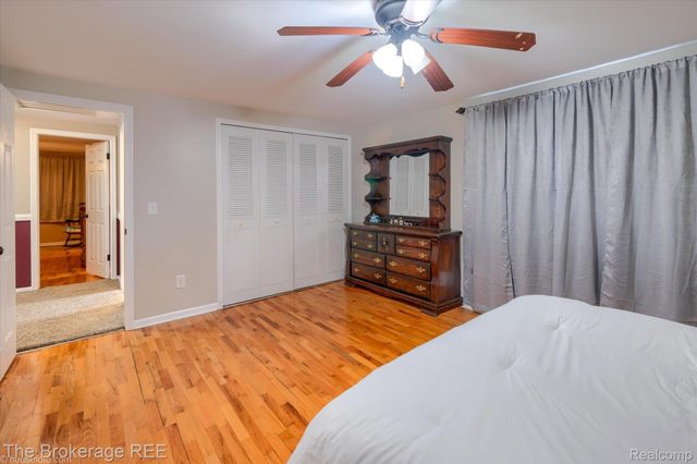 534 Cherrywood Drive, Flushing, MI 48433