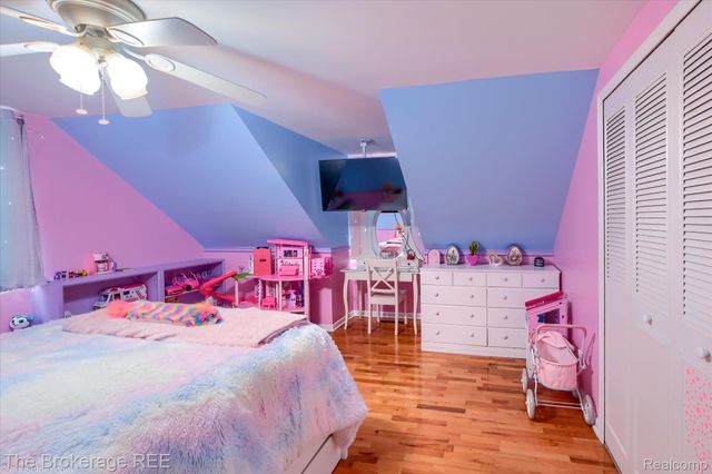 534 Cherrywood Drive, Flushing, MI 48433