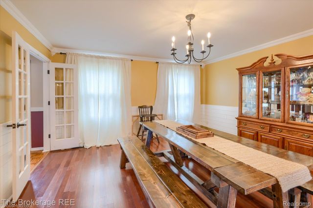 534 Cherrywood Drive, Flushing, MI 48433