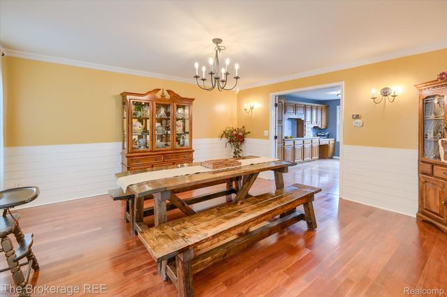 534 Cherrywood Drive, Flushing, MI 48433