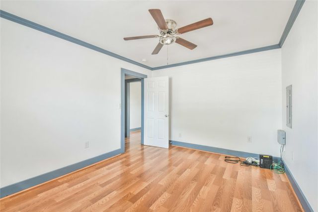 5320 Polk St Street 17, Houston, TX 77023