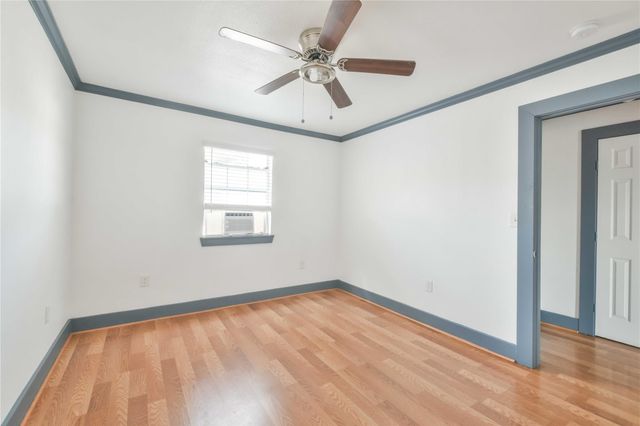 5320 Polk St Street 17, Houston, TX 77023