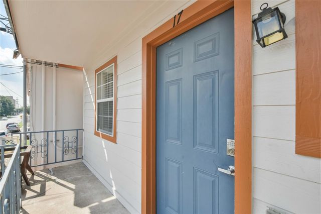 5320 Polk St Street 17, Houston, TX 77023