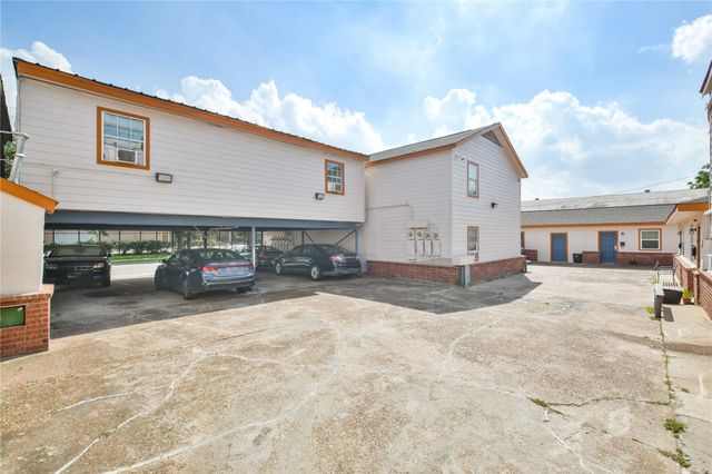 5320 Polk St Street 17, Houston, TX 77023