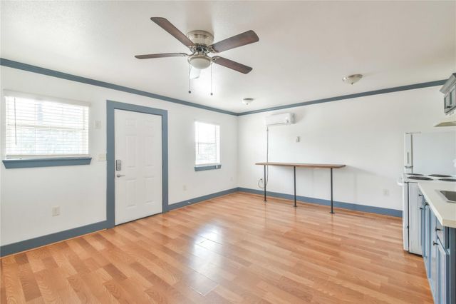 5320 Polk St Street 17, Houston, TX 77023