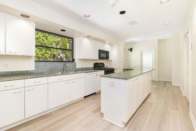 575 N Lake Way, Palm Beach, FL 33480