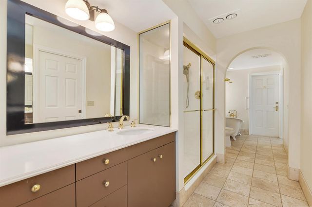 575 N Lake Way, Palm Beach, FL 33480