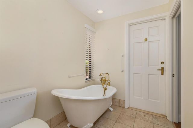 575 N Lake Way, Palm Beach, FL 33480