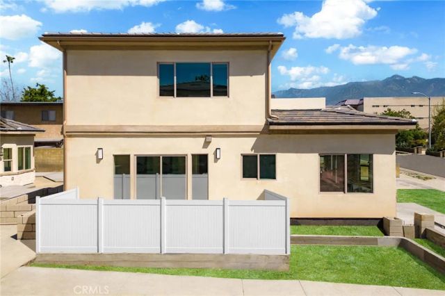 67 S Craig Avenue 2, Pasadena, CA 91107