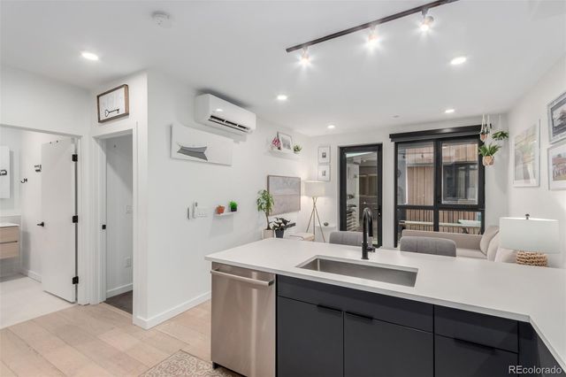 1601 Park Avenue 303, Denver, CO 80218