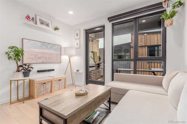 1601 Park Avenue 303, Denver, CO 80218