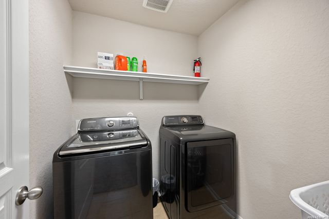 9954 BELMORE CV, San Antonio, TX 78245