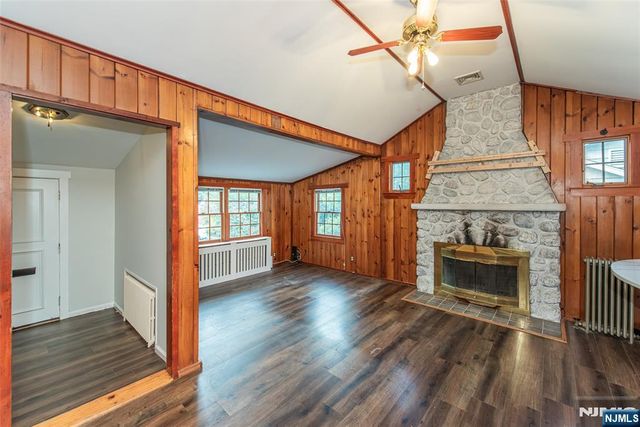 53 Laurel Drive, Wayne, NJ 07470