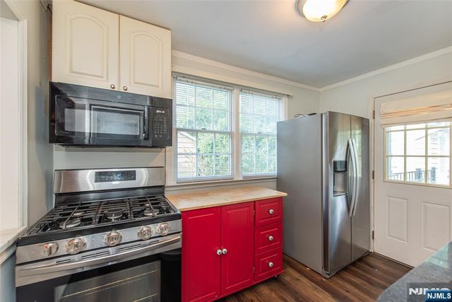 53 Laurel Drive, Wayne, NJ 07470