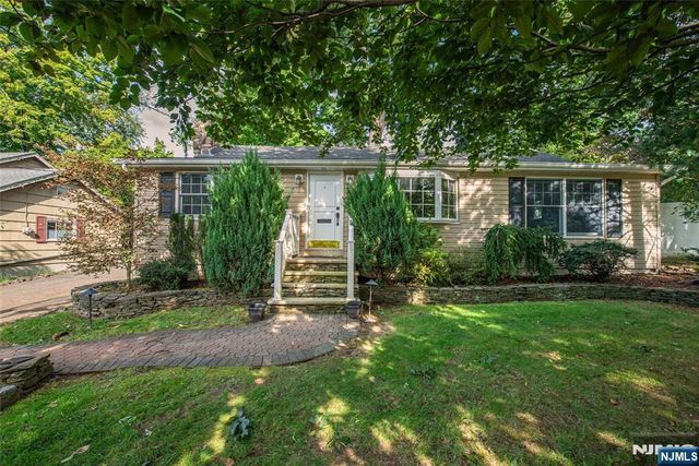 53 Laurel Drive, Wayne, NJ 07470