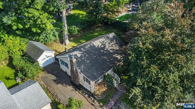 53 Laurel Drive, Wayne, NJ 07470